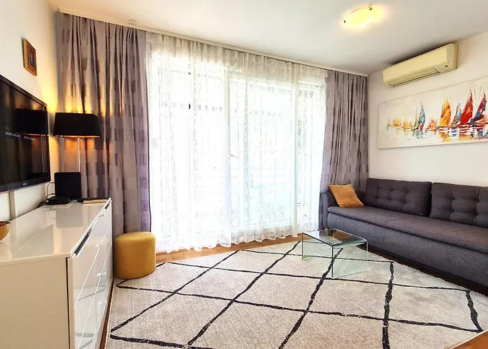 Daire Sea View Znjan Split